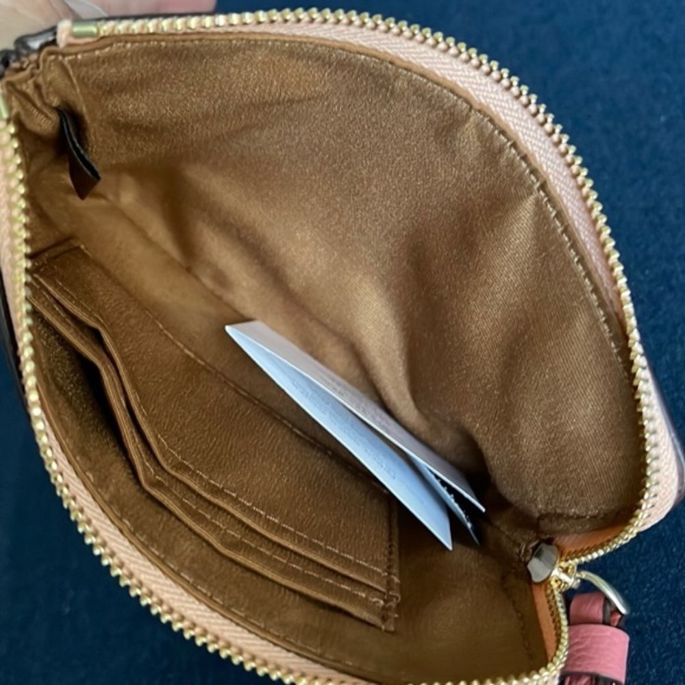 Coach Corner Zip Wristlet In Colorblock With Horse And Carriage - Picture 3 of 16